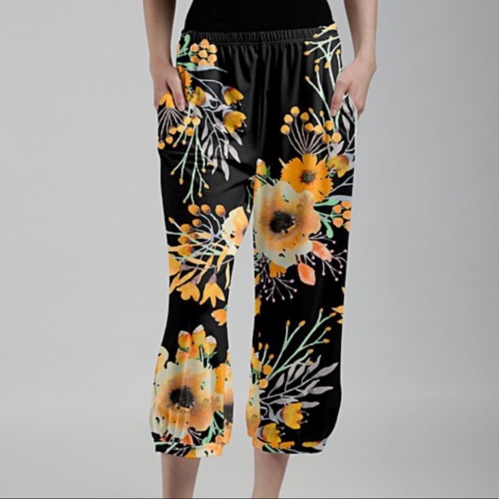 Black Floral Crop Pants